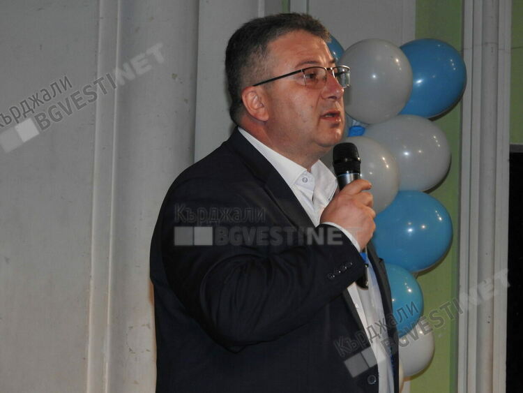 Алианс за права и свободи в Кърджали:Д-р Ахмед  Доган ни даде Родина!