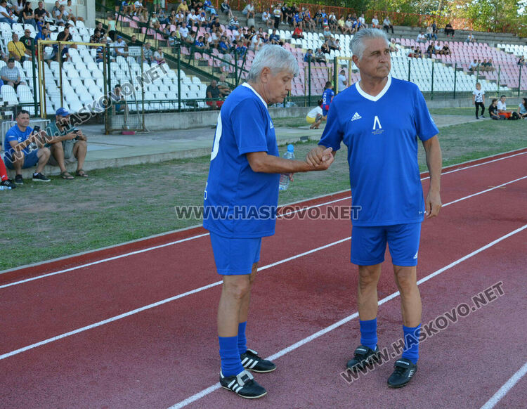 Валери Божинов се превърна в атракция на Ямача. Купата „Сашо Костов“ е синя! 