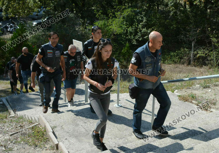 Мотошествие в памет на загиналите мотористи  мина по улиците на Хасково