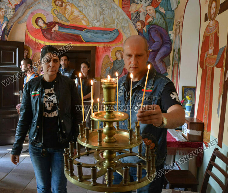 Мотошествие в памет на загиналите мотористи  мина по улиците на Хасково