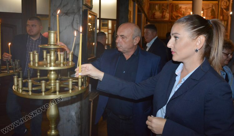 ГЕРБ-СДС откри кампанията си с водосвет и молебен за здраве и силно правителство на България 