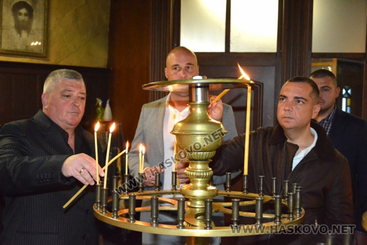 ГЕРБ-СДС откри кампанията си с водосвет и молебен за здраве и силно правителство на България 