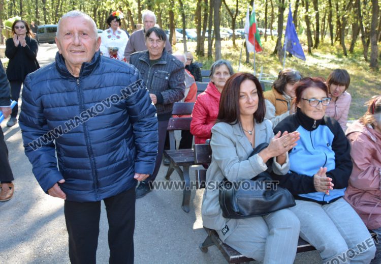 С много песни, танци и поезия отбелязаха Международния ден на възрастните хора в Хасково