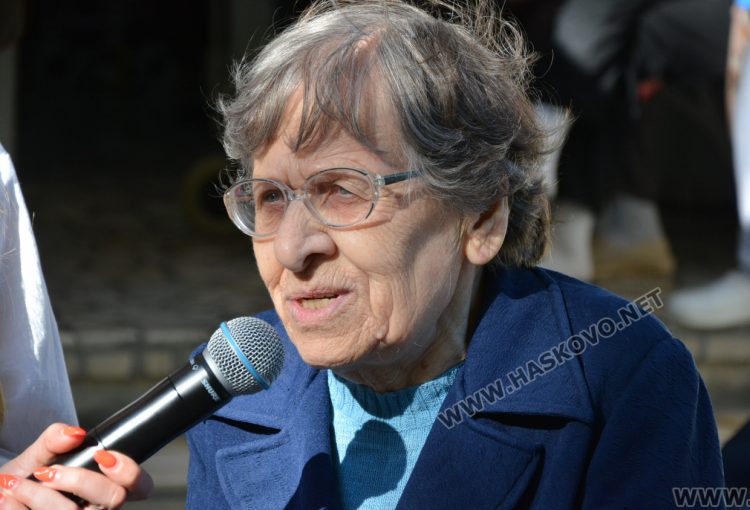 С много песни, танци и поезия отбелязаха Международния ден на възрастните хора в Хасково