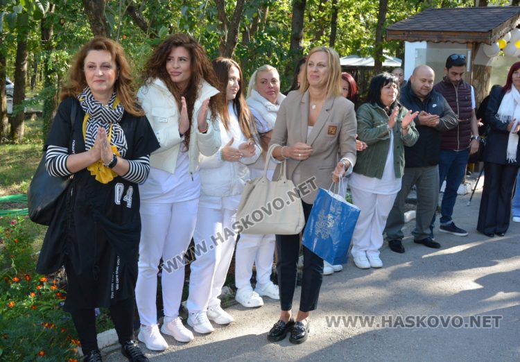 С много песни, танци и поезия отбелязаха Международния ден на възрастните хора в Хасково