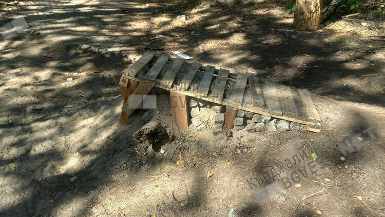 Незаконна рампа за велосипедисти в парк „Простор” взриви социалните мрежи