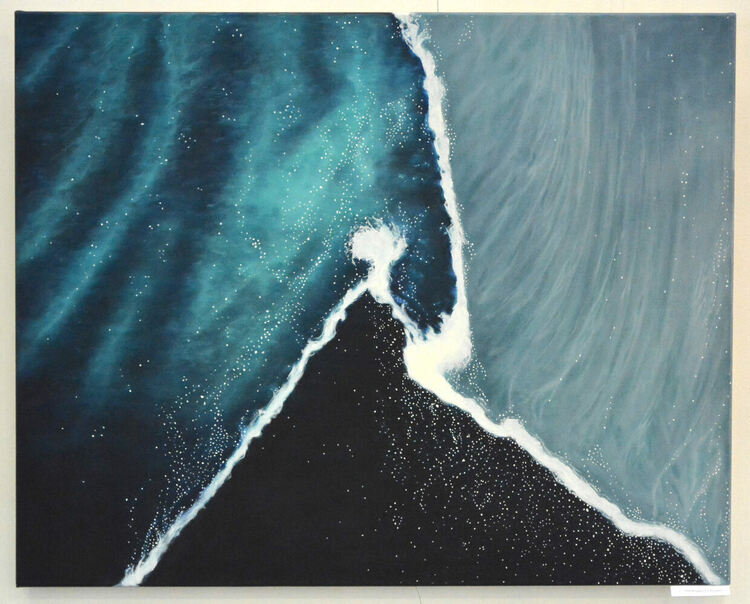  Тия Толева представи изложбата си „Исландия - над и отвъд“