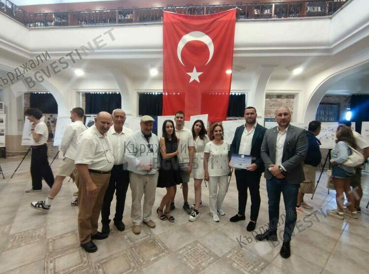 Ротари клуб Кърджали с принос към архитектурната среда в турския курорт Айвалък