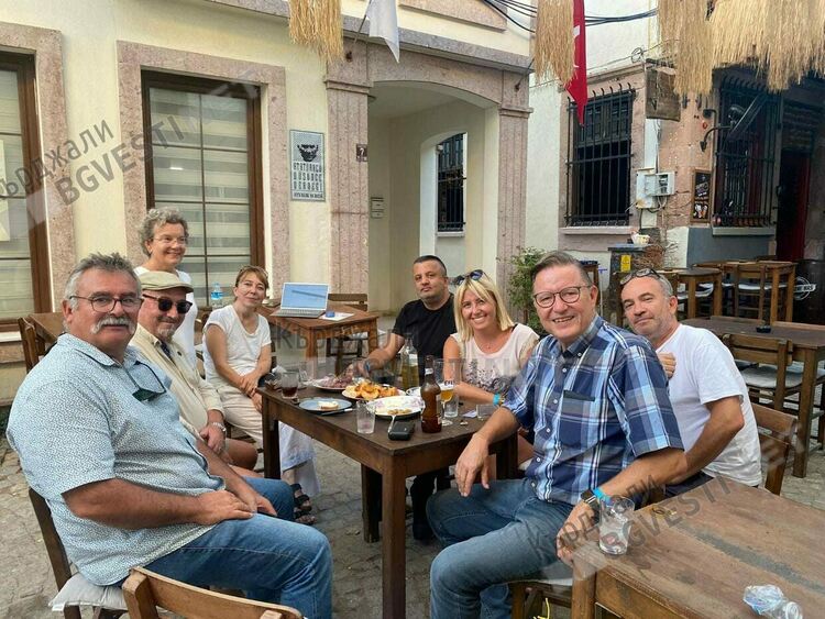 Ротари клуб Кърджали с принос към архитектурната среда в турския курорт Айвалък