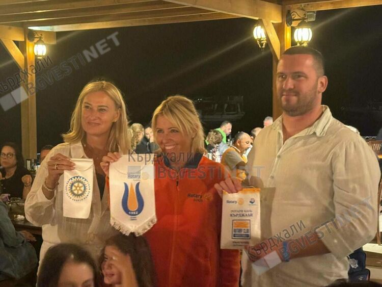 Ротари клуб Кърджали с принос към архитектурната среда в турския курорт Айвалък