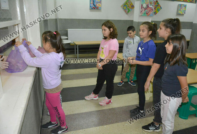 Няма нарушения при проверките на ОДБХ в училищните столове и бюфети в Хасковско