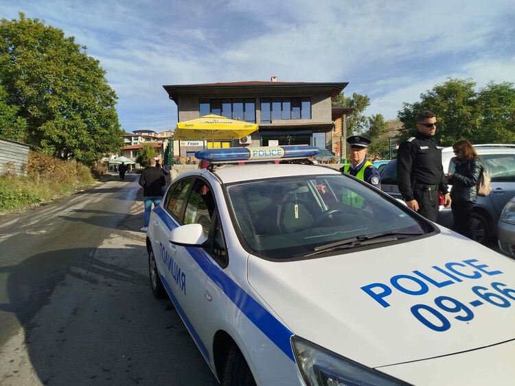 Спецоперация срещу изборната търговия се провежда в Кърджали/снимки/