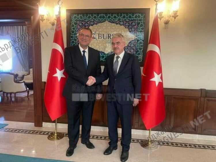 Топло посрещане на Джевдет Чакъров в Турция,голямо внимание в Бурса