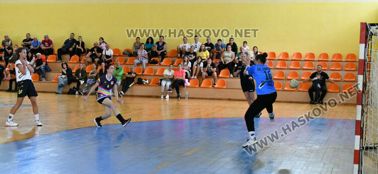 Хандбалистките на „Хасково“ с драматична загуба в последната секунда