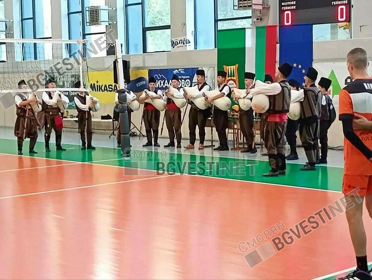 И семейството на Мариян Давидов с подкрепа в благотворителния турнир по волейбол в помощ на Златина Узунова