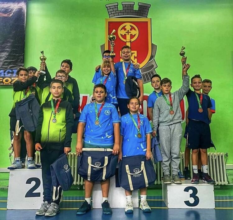 Младите бадминтонисти на „Хасково“ са държавни шампиони