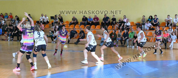 Хандбалистките на „Хасково“ с драматична загуба в последната секунда