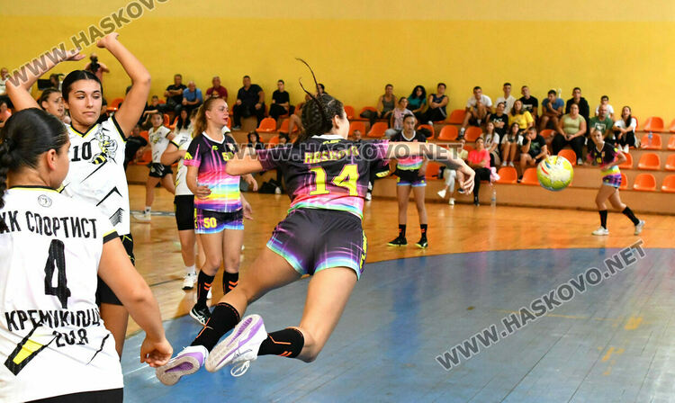 Хандбалистките на „Хасково“ с драматична загуба в последната секунда