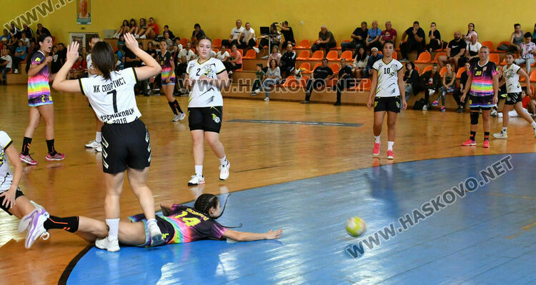 Хандбалистките на „Хасково“ с драматична загуба в последната секунда