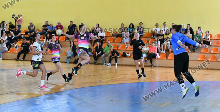 Хандбалистките на „Хасково“ с драматична загуба в последната секунда
