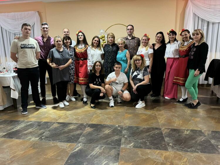 Фолклорен клуб ,,Тракийка” отпразнува своя шести рожден ден