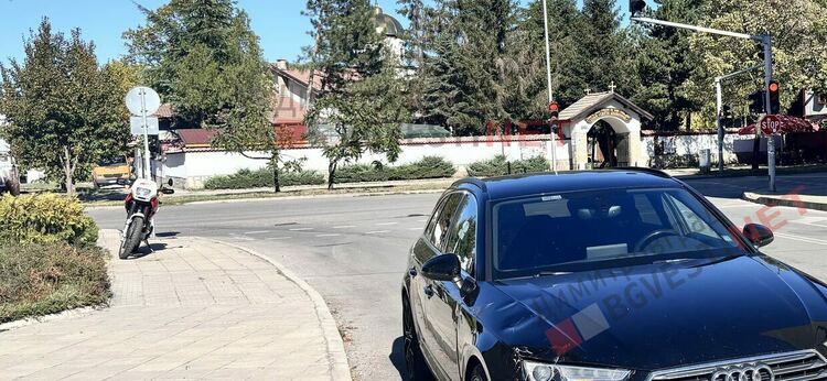 Катастрофа между мотор и автомобил на димитровградско кръстовище