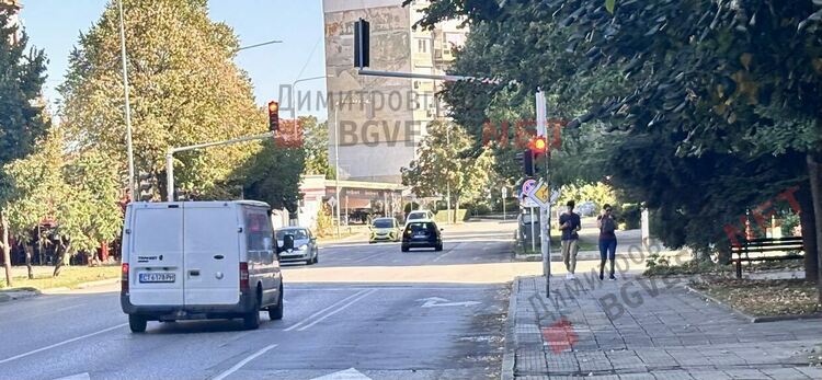 Катастрофа между мотор и автомобил на димитровградско кръстовище