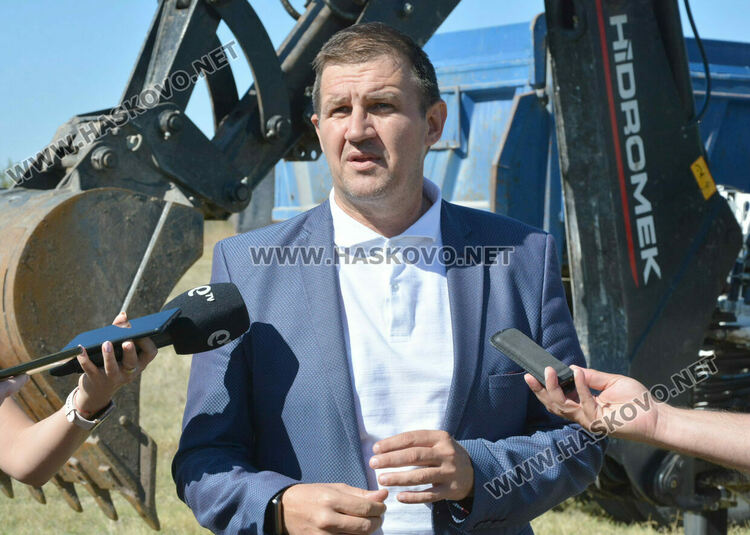 Започна изграждането на голям спортен комплекс до закрития басейн в Хасково