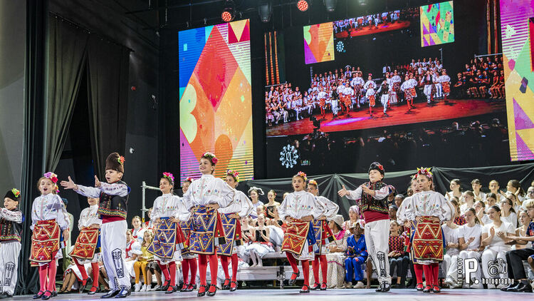 „Златна Тракия“ представи българските обичаи и фолклор на Международен фестивал в Сърбия