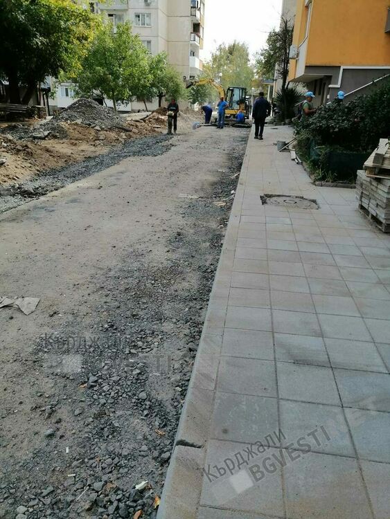 Жителите на блок 17 в кв.”Възрожденци” на Кърджали благодарни на Общината за основния ремонт