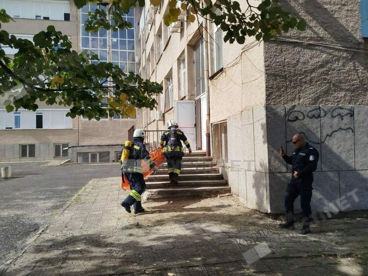 Демонстрация за реагиране при бедствие в училище бе отиграна в Професионалните гимназии по туризъм и по икономика