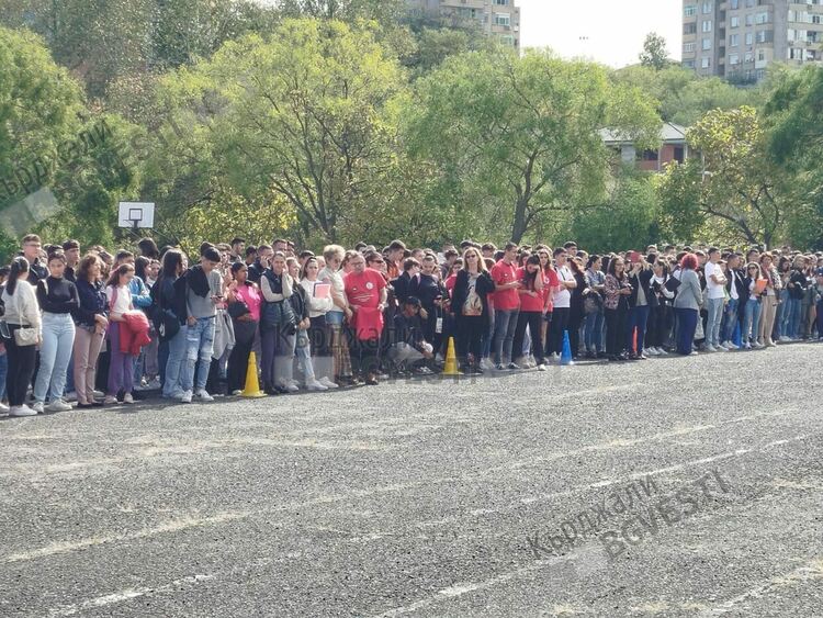 Демонстрация за реагиране при бедствие в училище бе отиграна в Професионалните гимназии по туризъм и по икономика