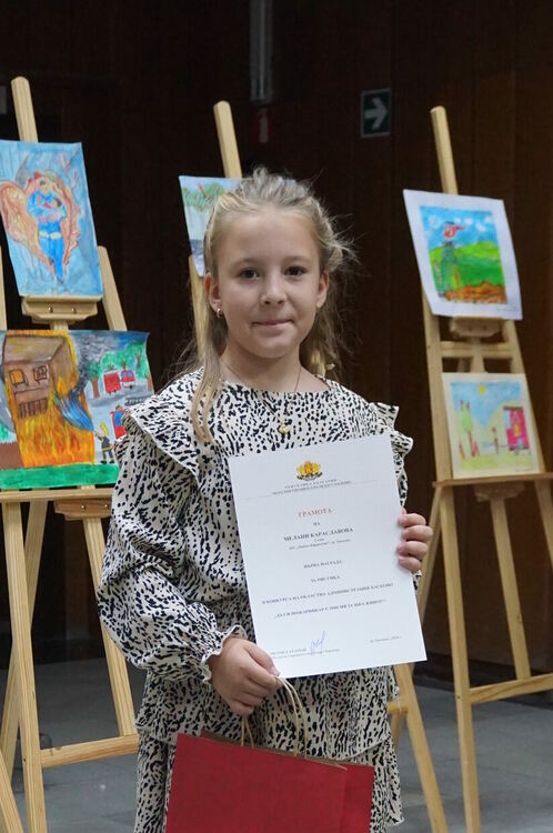 Наградиха победителите в конкурс за рисунка „Да си пожарникар е мисия за цял живот!“