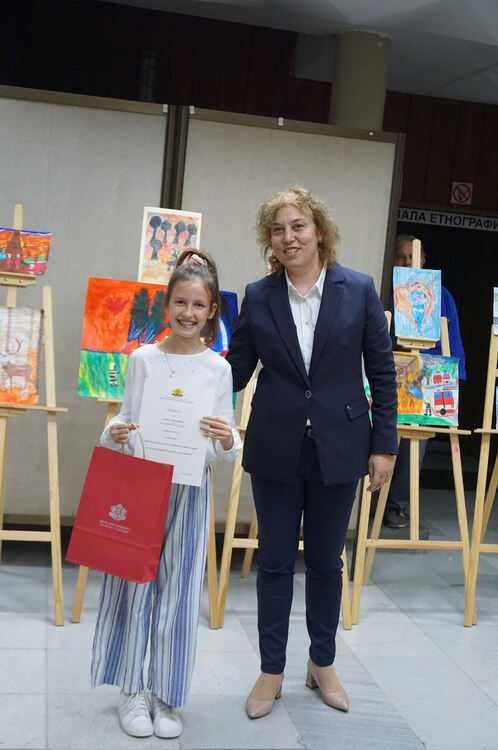 Наградиха победителите в конкурс за рисунка „Да си пожарникар е мисия за цял живот!“