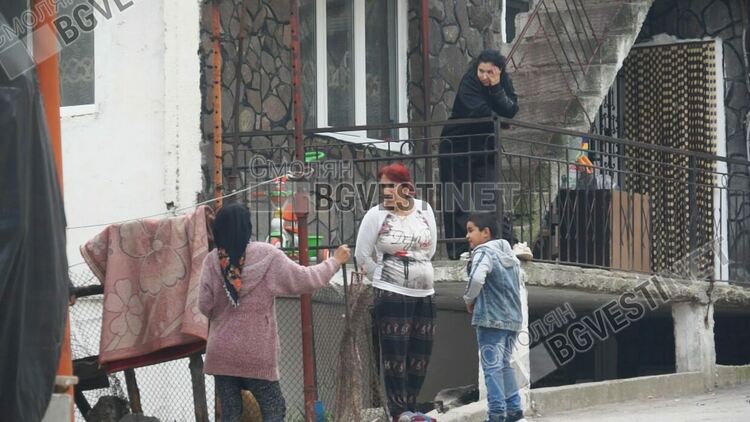 Мащабна акция против търговията с гласове тече в Смолян, започнаха от ромските махали / ГАЛЕРИЯ/