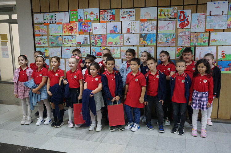 Наградиха победителите в конкурс за рисунка „Да си пожарникар е мисия за цял живот!“