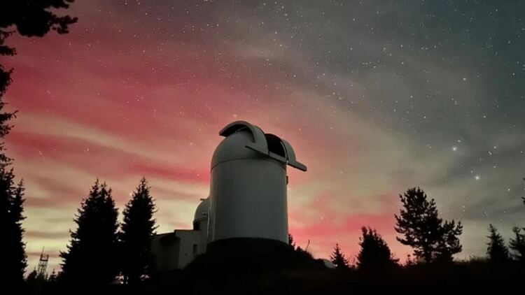 Вижте снимките на полярното сияние, заснето от нашите астрономи от БАН!