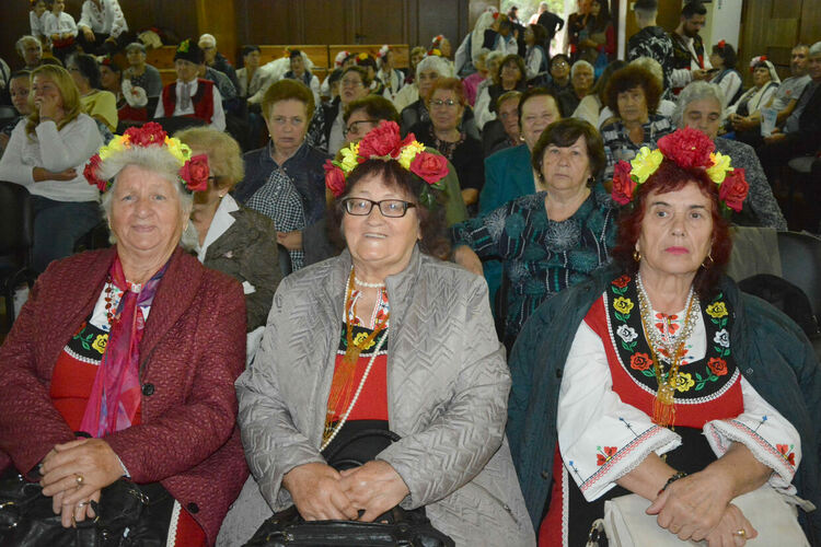 Славея на Тракия събра над 700 певци в Хасково