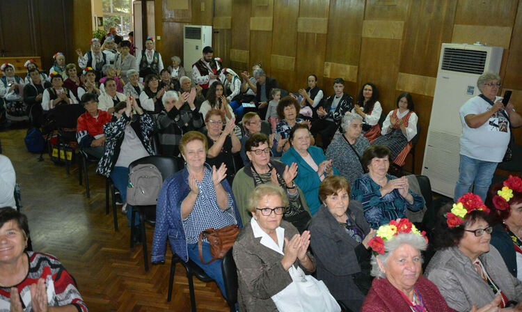 Славея на Тракия събра над 700 певци в Хасково