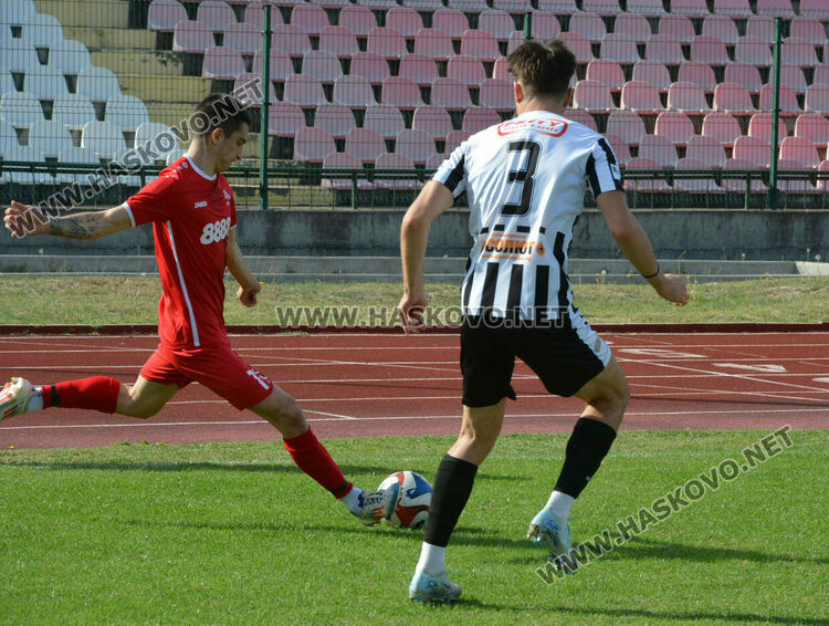 Драма с дузпи на Ямача. „Саяна“ победи „Локомотив“ (ГО) за Купа България 