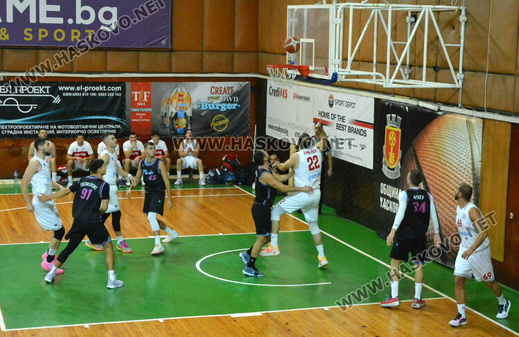 Баскетболният “Хасково” с втора поредна победа 
