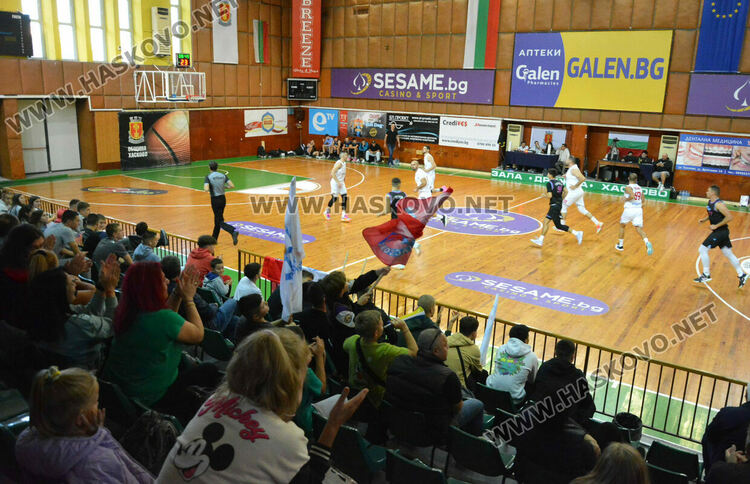 Баскетболният “Хасково” с втора поредна победа 