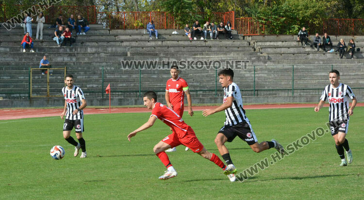Драма с дузпи на Ямача. „Саяна“ победи „Локомотив“ (ГО) за Купа България 