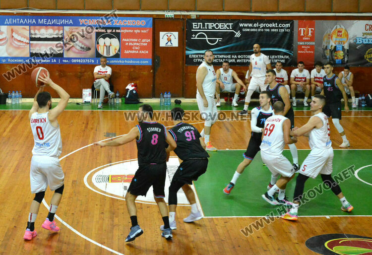 Баскетболният “Хасково” с втора поредна победа 