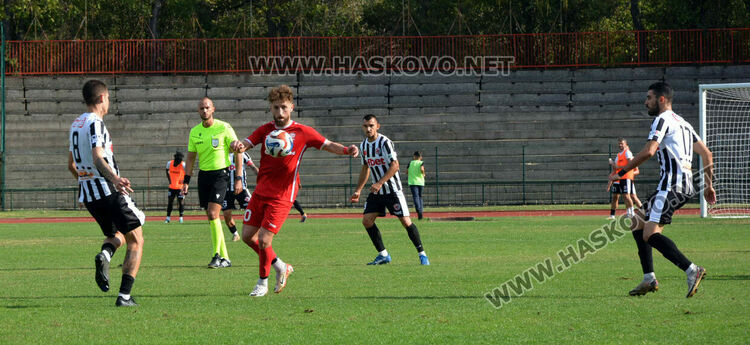 Драма с дузпи на Ямача. „Саяна“ победи „Локомотив“ (ГО) за Купа България 