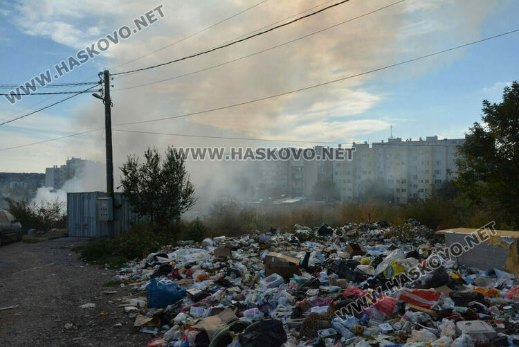  Гори в дерето на кв. „Република“ 