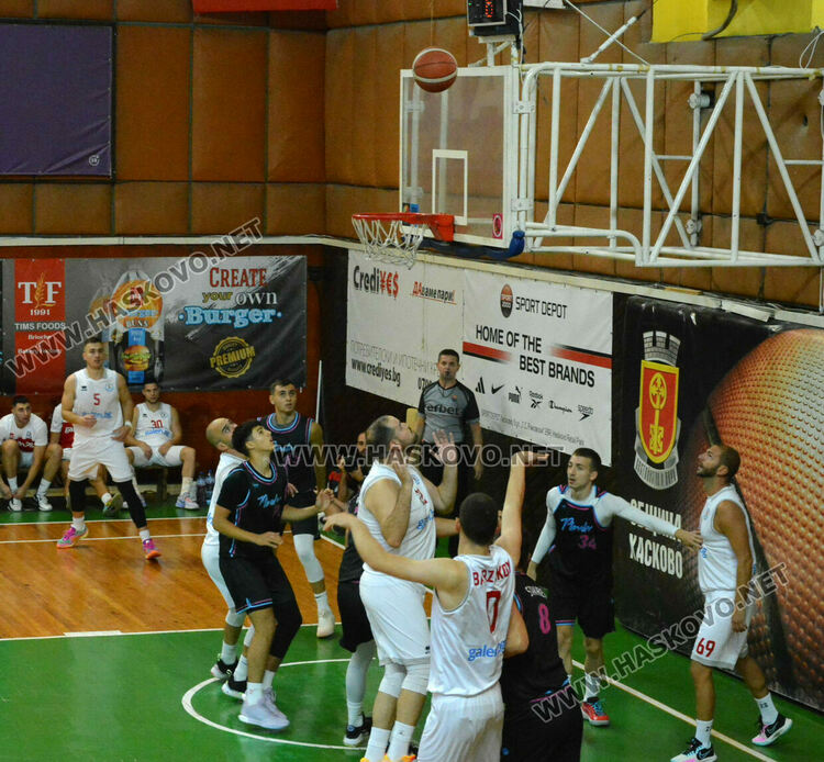Баскетболният “Хасково” с втора поредна победа 
