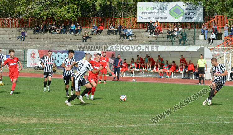 Драма с дузпи на Ямача. „Саяна“ победи „Локомотив“ (ГО) за Купа България 