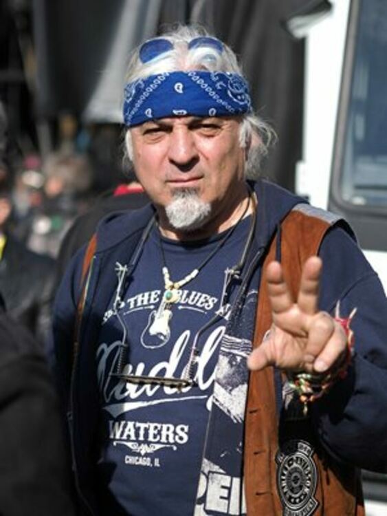 Откриват с Васко Кръпката нов клуб в Хасково 