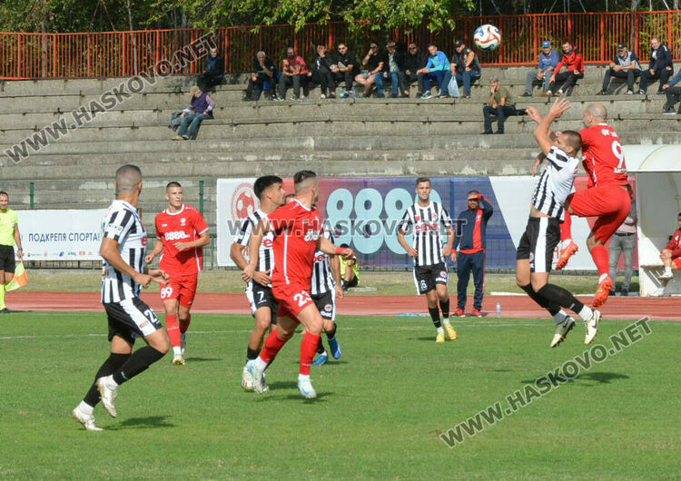 Драма с дузпи на Ямача. „Саяна“ победи „Локомотив“ (ГО) за Купа България 